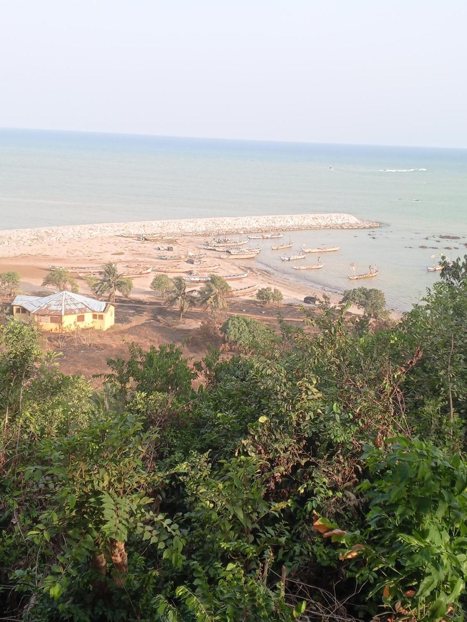Abuesi Beach Resort Sekondi-Takoradi Exterior foto